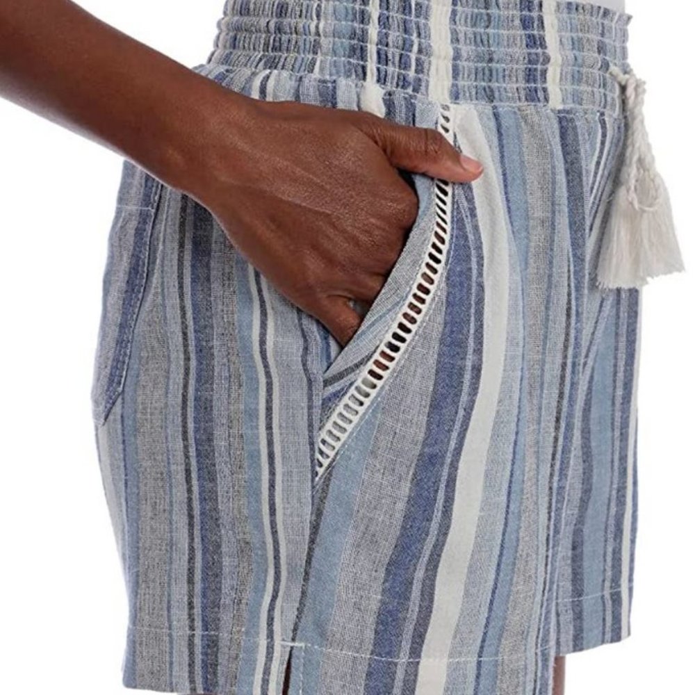 Briggs' Ladies' Linen Blend Short NWT - Picture 3 of 4